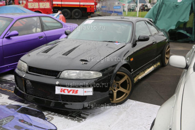 Nissan Skyline ECR33 Drifttroopers team (Сергей Непокойчицкий, Иркутск).jpg