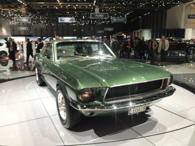 Ford Mustang (8).JPG