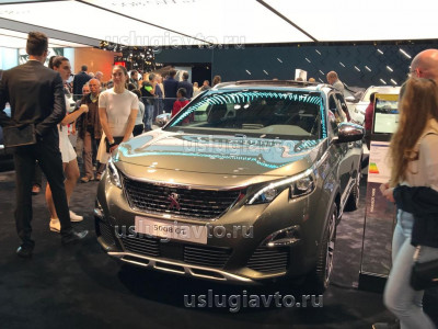 Peugeot 5008 GT 2.jpg